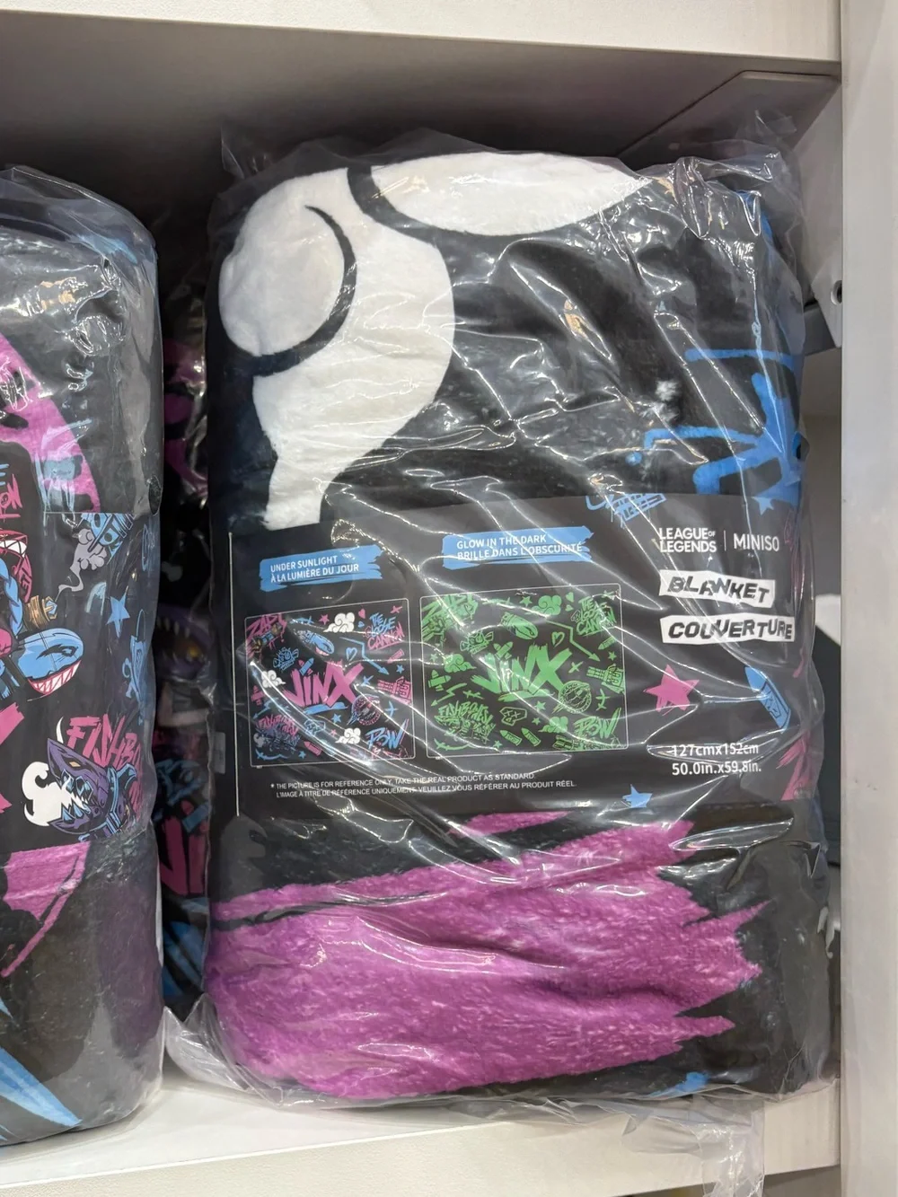 Miniso League of Legends Glow in the dark blanket